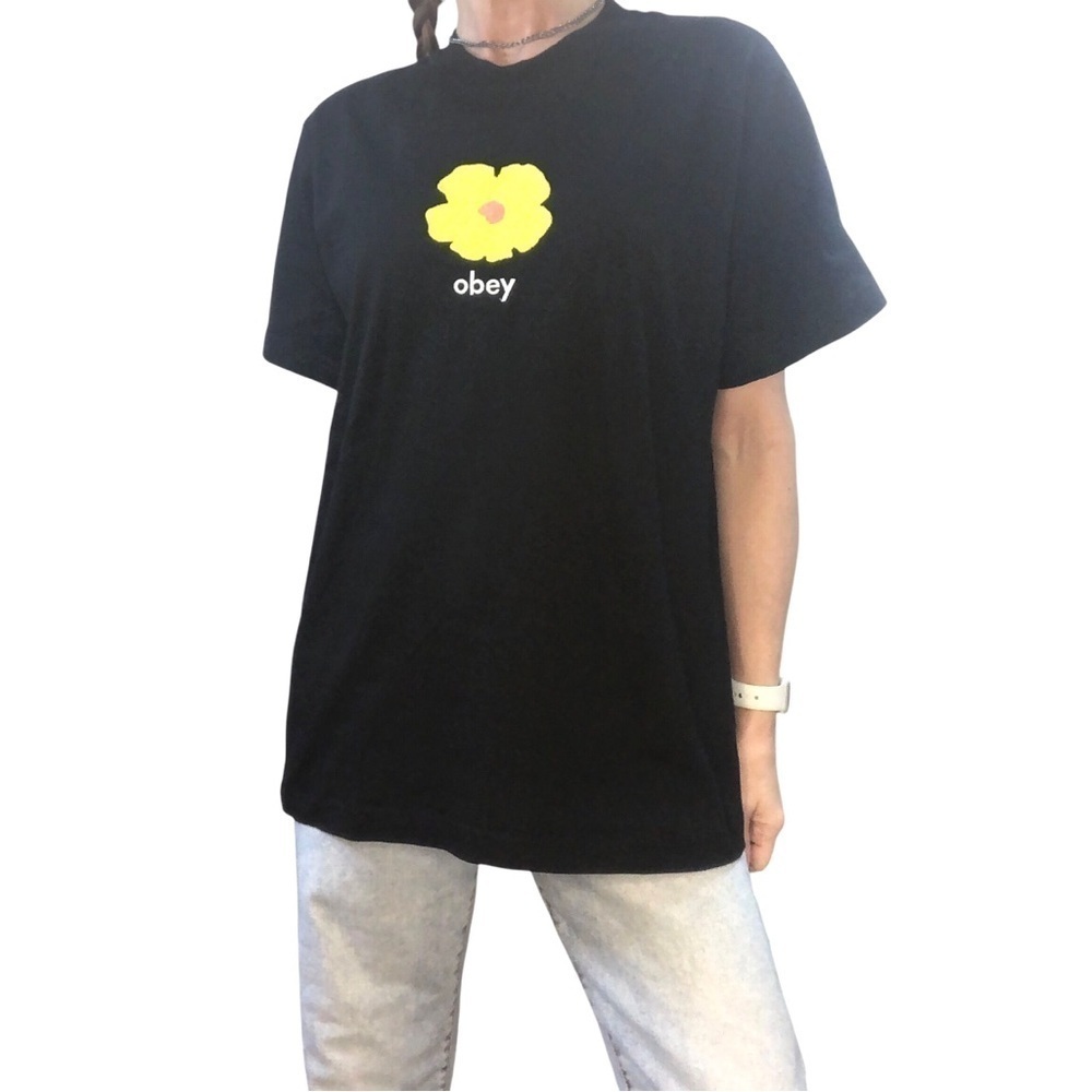 Doll’s Kill Obey Organic Cotton Women’s Size M Elijah Graphic Tee T Shirt Black